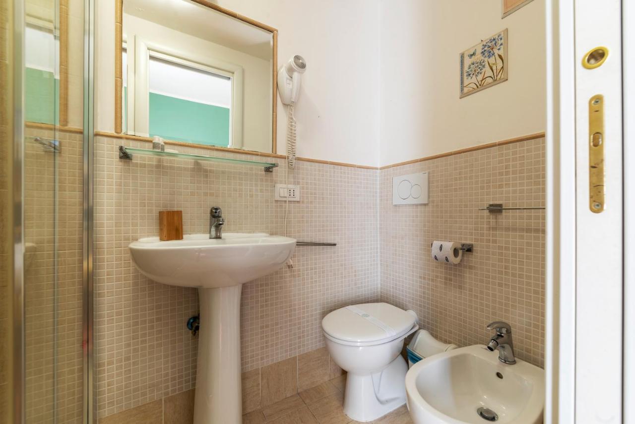 4-Rooms Flat At Vatican Рим Экстерьер фото